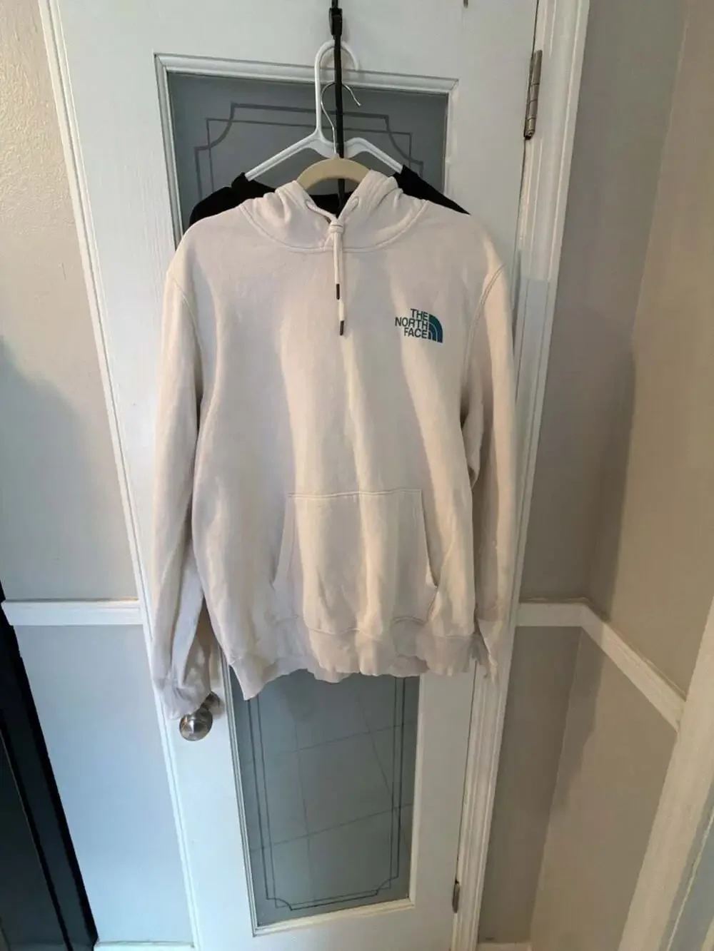 The North Face Men'sNever Stop Exploring Mountain GraphicHoodie Size L